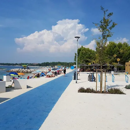 Maja * Pula